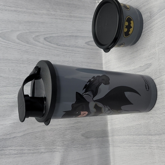 Tupperware Batman Snack Set - Picture 2 of 8